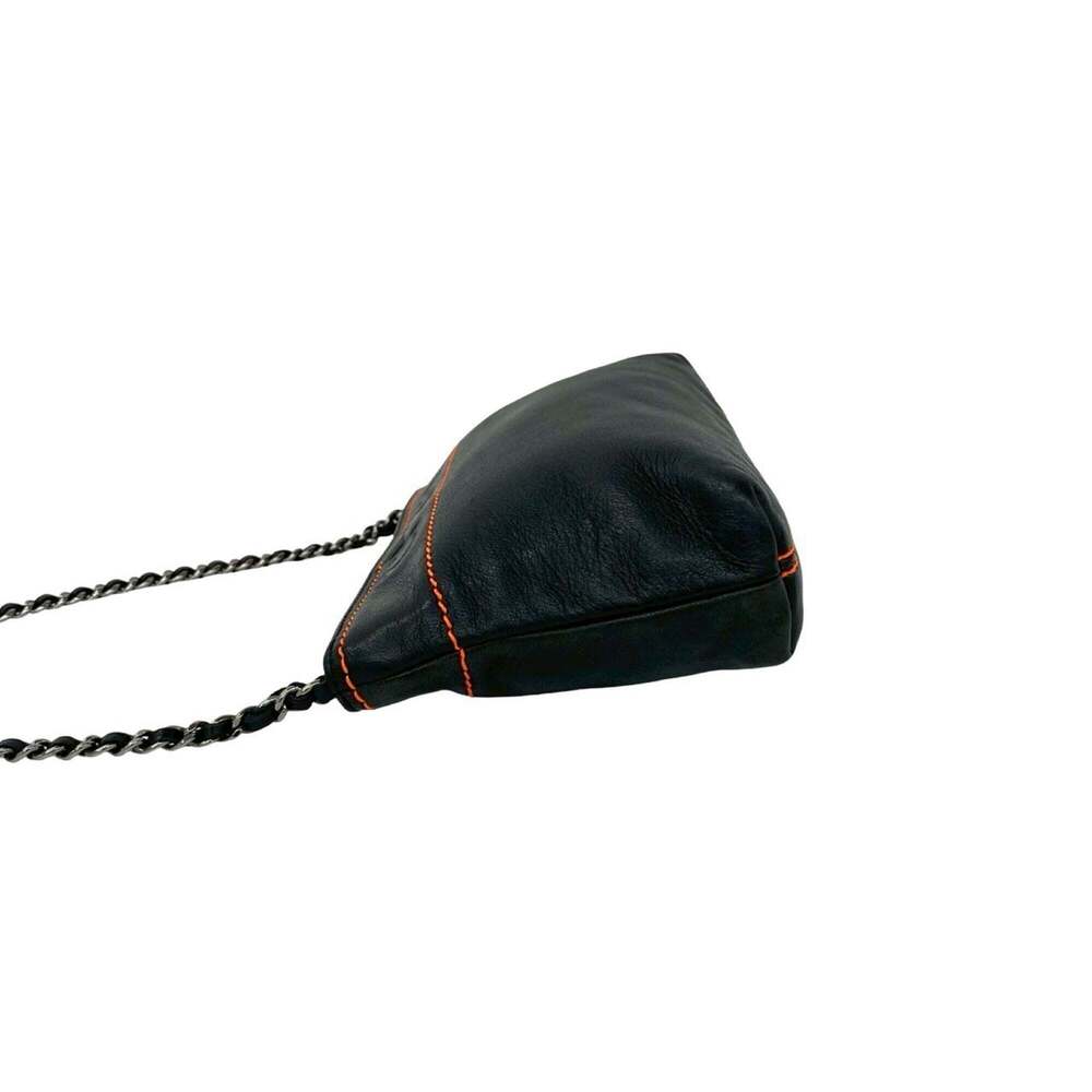 CHANEL Vintage Black Lambskin Leather Shoulder Bag - Picture 5 of 9
